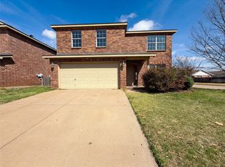 1200 Boxwood Dr, Crowley, TX 76036