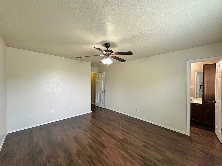 4403 Brutus Lane — Photo 24