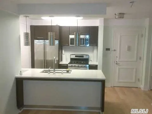 Rented by Prime Realty | media 27