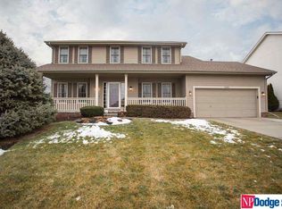 15215 Vernon Ave, Omaha, NE 68116