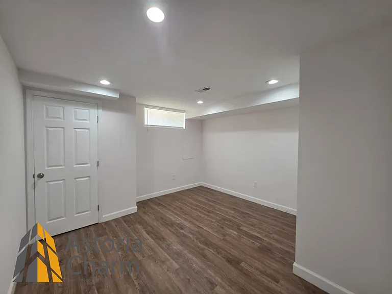 905 N Patterson Park Ave — Photo 21