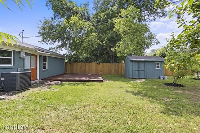 1st image of 2107R El Capitan Dr