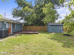 2107R El Capitan Dr, Dallas, TX 75228