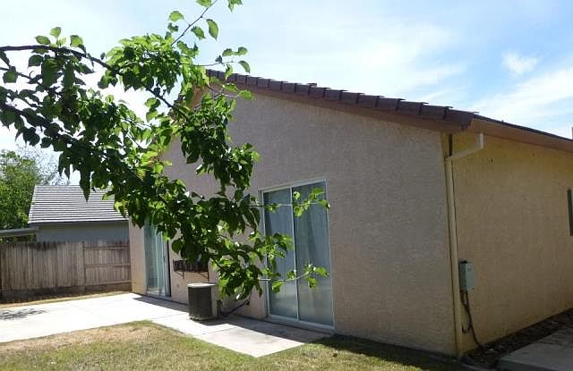 1st image of 936 Koralla Ct