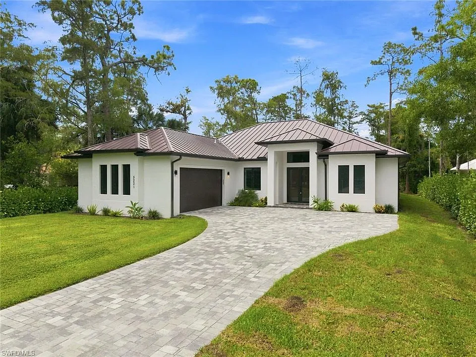 5221 Hickory Wood Dr