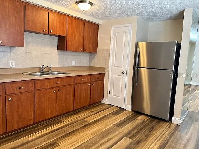 3 bed, 2.0 bath, 1080 sqft, $1,499 — Photo 4