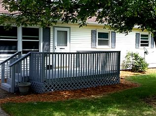 9352 Nees St, Ashmore, IL 61912