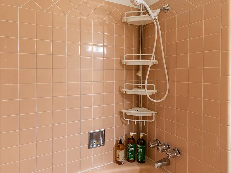 2132 Sylvan Dr — Photo 21