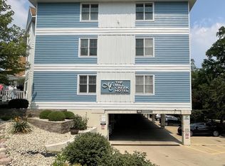 123 Center St #103, Lake Geneva, WI 53147