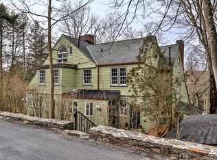202 Continental Rd, Tuxedo Park, NY 10987