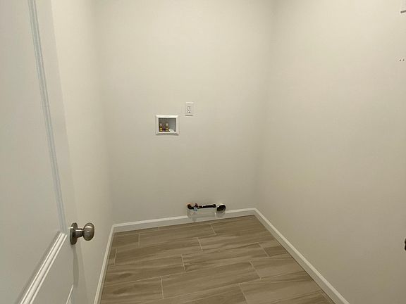 5th image of 39 Belfield Ave #B