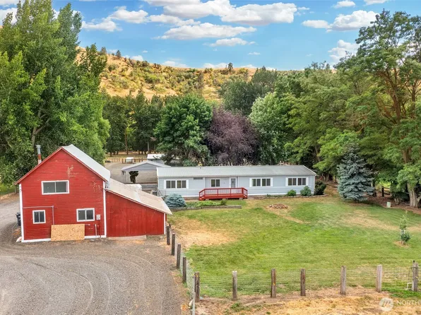 21018 E Highway 12, Waitsburg, WA 99361