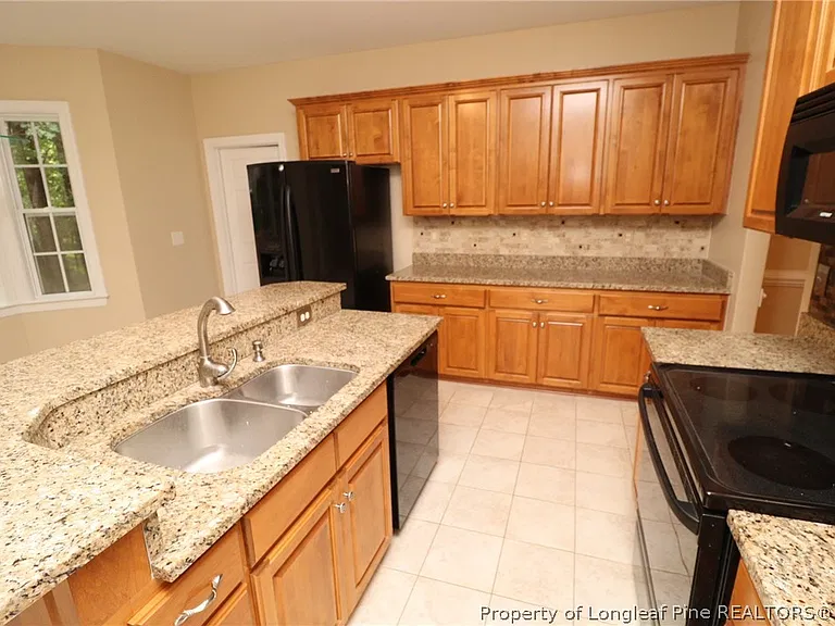 36 W Trafalgar Ct — Photo 10