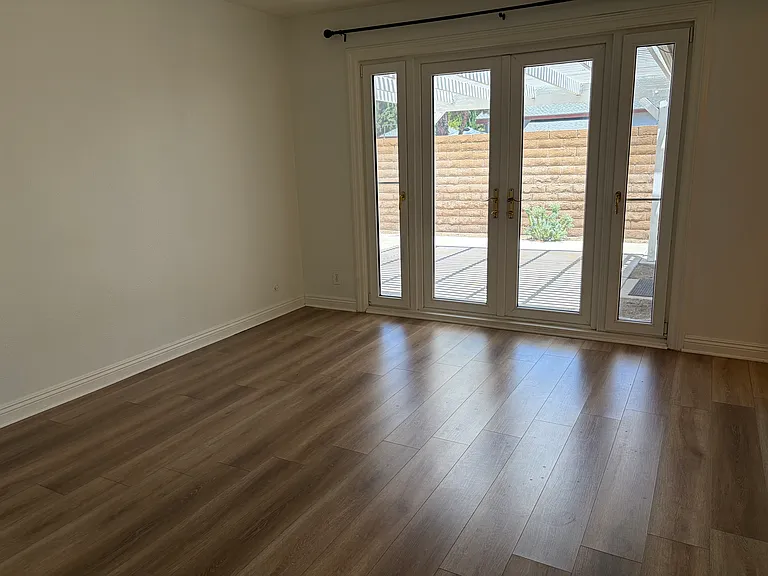 132 S Calle Da Gama — Photo 16