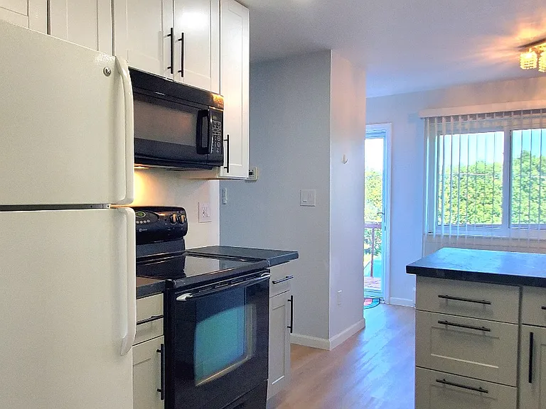 115 Halifax St #25 — Photo 21