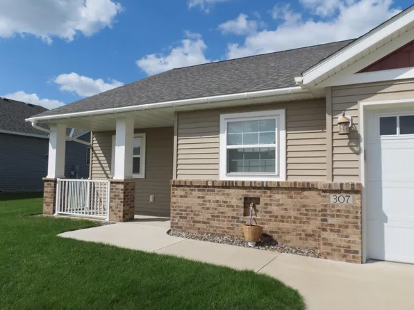 307 14th St N, Cold Spring, MN 56320