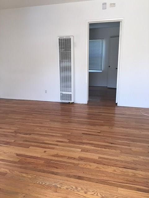 1st image of 2515 1/2 Manhattan Ave