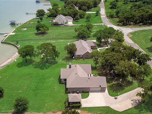 5th image of 413 Meandering Way