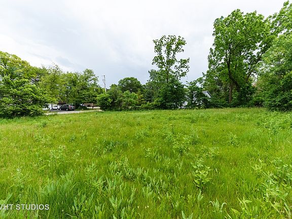 4th image of 1152 Lawrence Dr