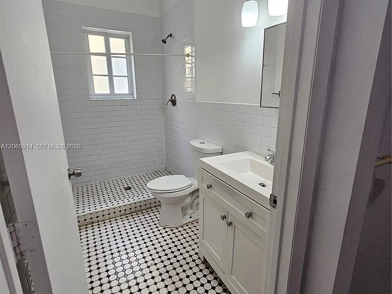 1345 Pennsylvania Ave #3C — Photo 9