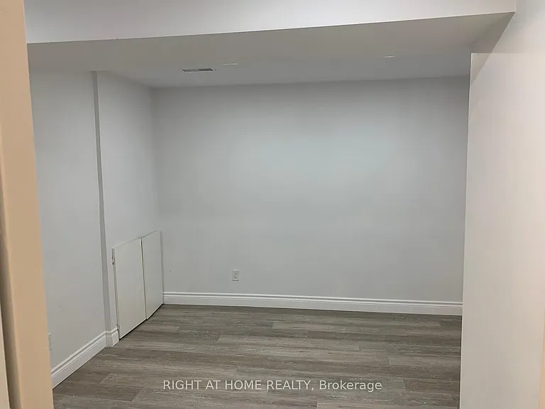 75 Maffey Cres #BSMET — Photo 9