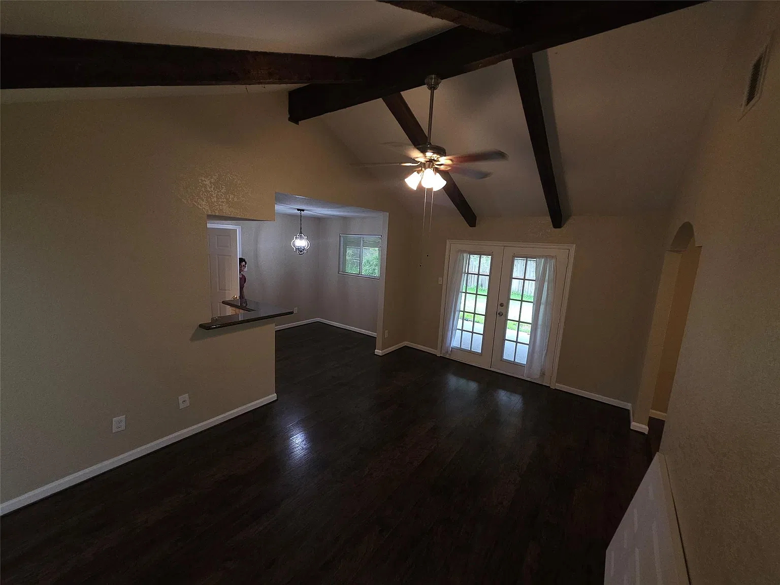 3 bed, 1.5 bath, 1522 sqft, $1,750 — Photo 2