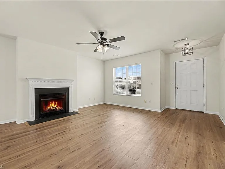 166 Larck Crest Ln — Photo 2
