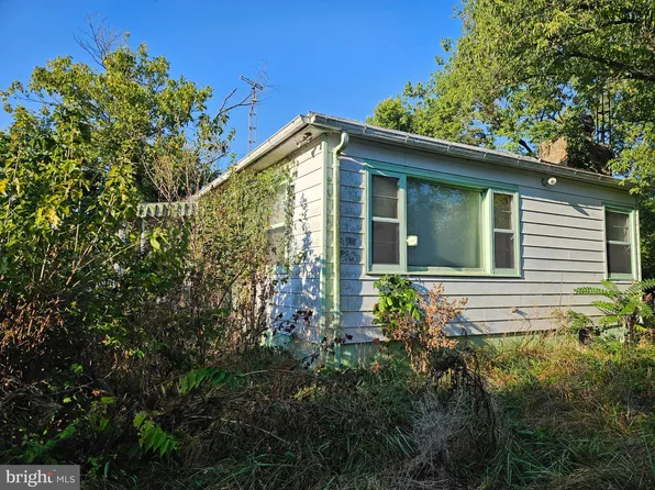 1588 Fort Loudon Rd, Mercersburg, PA 17236