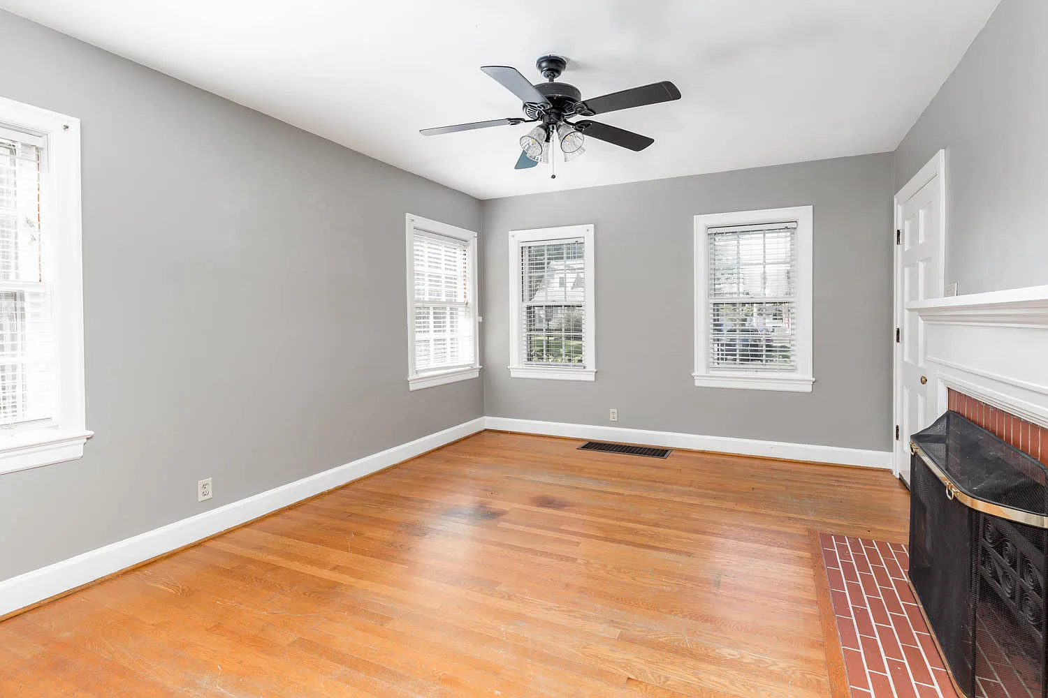 123 Barberry Ln - 1 — Photo 4