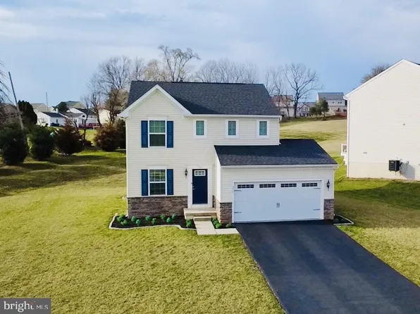 859 W Chestnut St, Coatesville, PA 19320