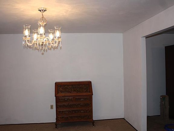 4th image of 276 Boyce Park
