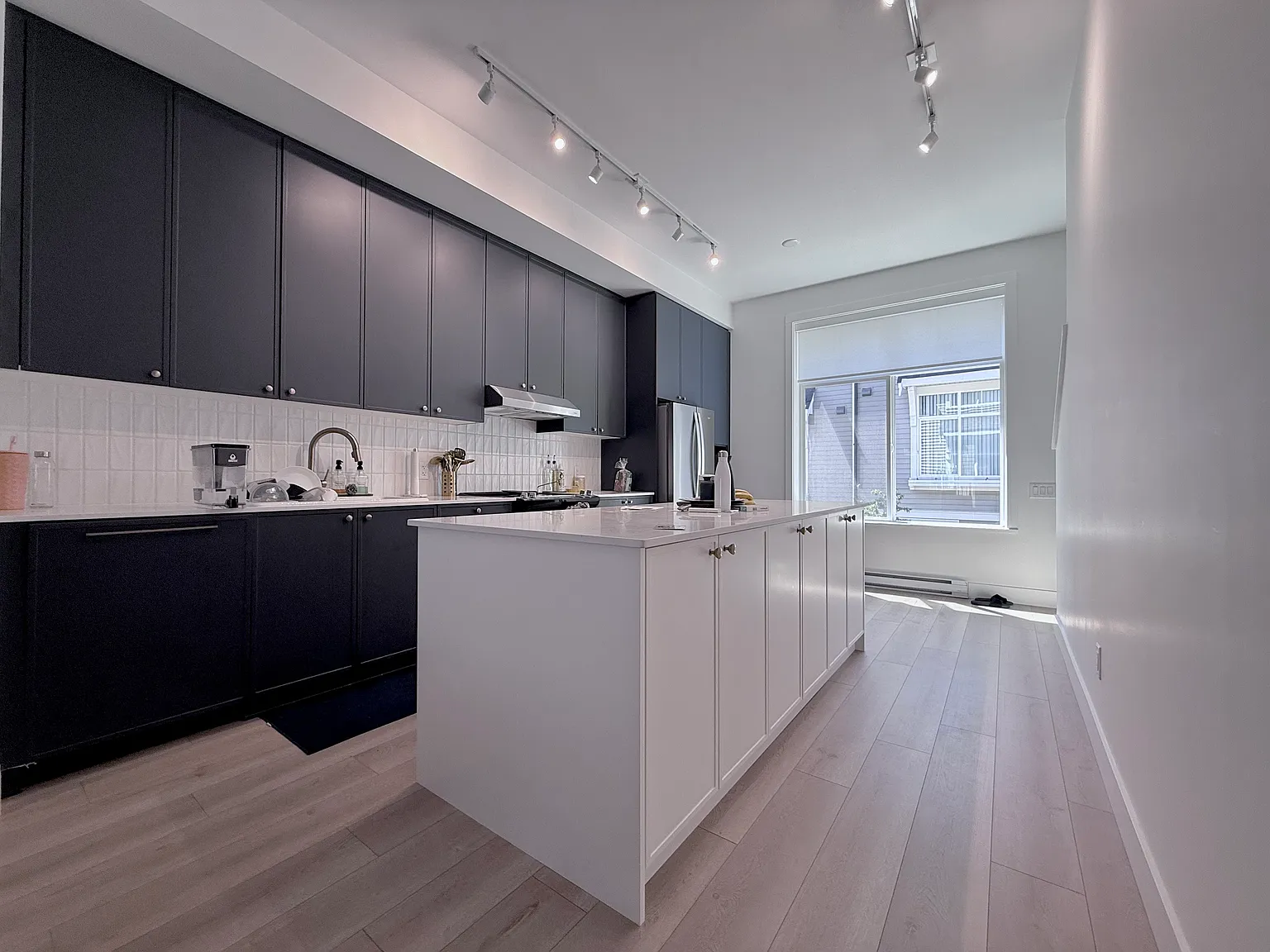 3 bed, 1242 sqft, $2,900 — Photo 4