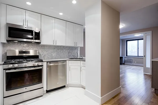 Rented by PWV Acquisitions | media 34