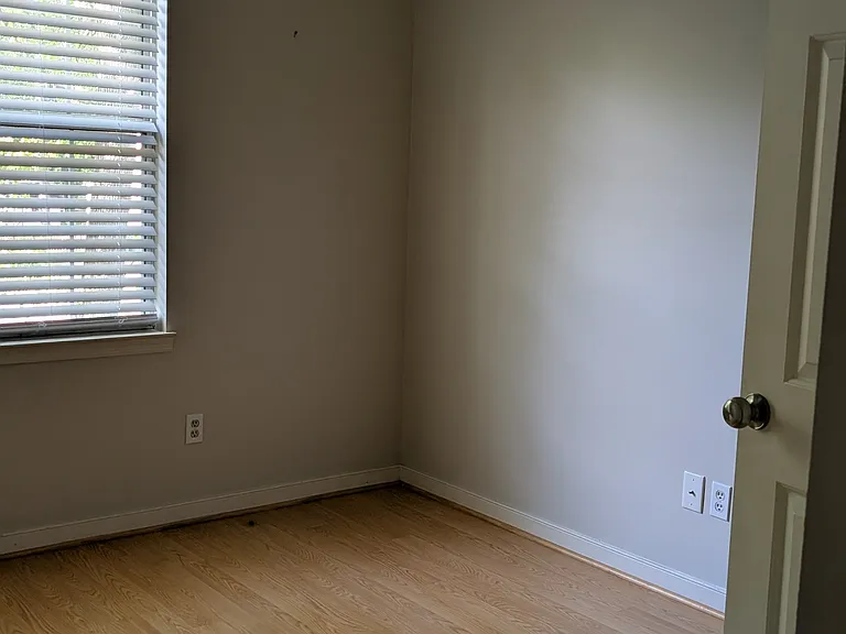 143 Sunny Dr — Photo 22