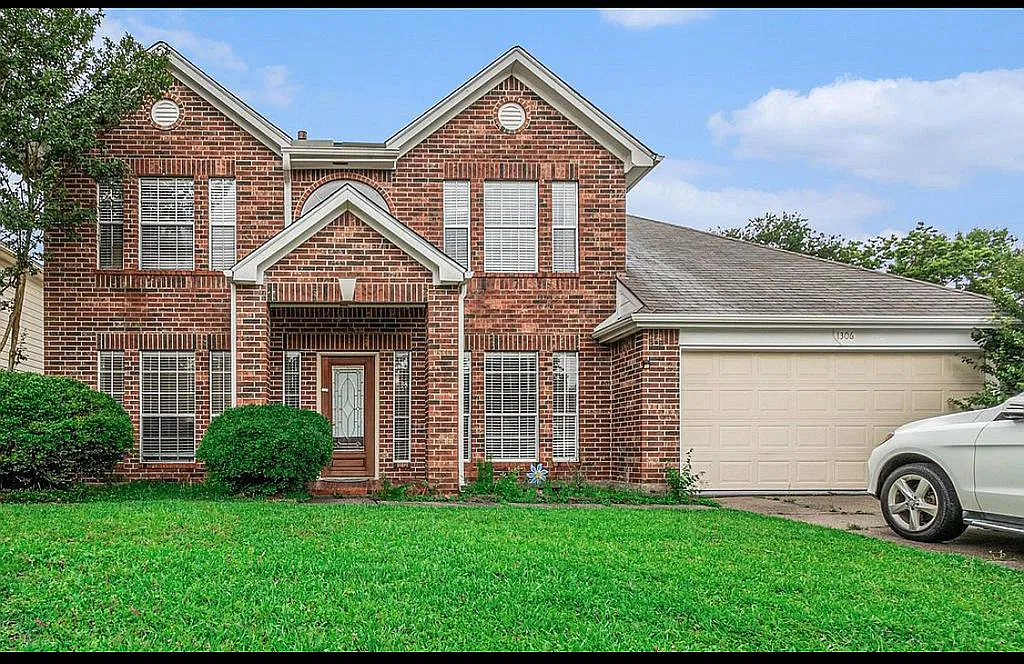 Property main image