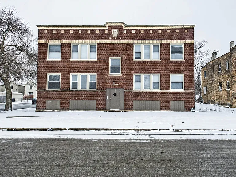 7254 S University — Photo 11
