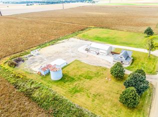5419 W Bennington Rd, Cedar Falls, IA 50613