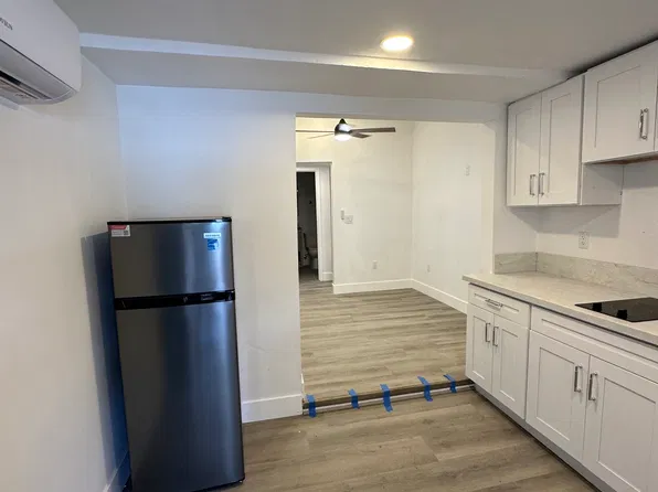 811 Earth Dr #3, Vista, CA 92083