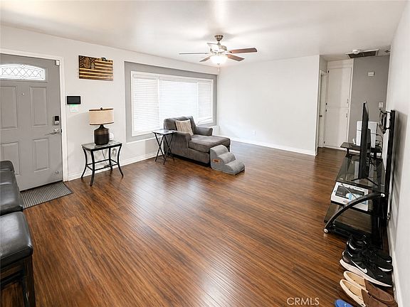 4th image of 421 Parkbrook St