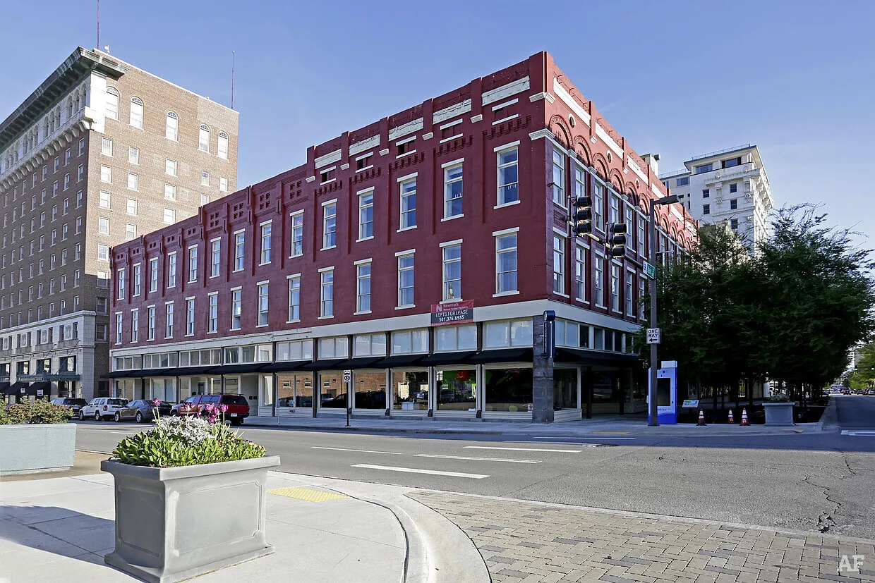 Main Street Lofts — Photo 2