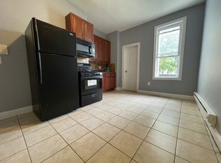 604 11th St #5E, Union City, NJ 07087