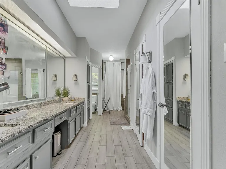 12407 Rosehill Ln — Photo 39
