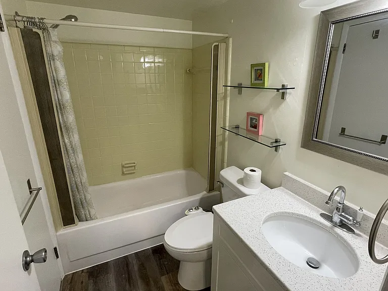 250 N Liberty St #205 — Photo 8