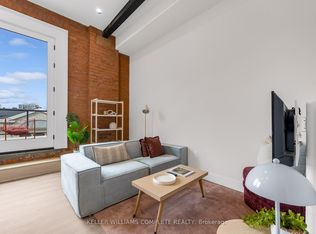 56 York Blvd #211, Hamilton, ON L8R 0A2