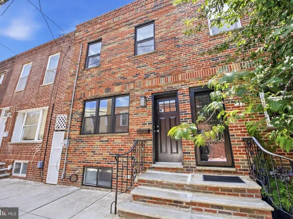 1110 Pierce St, Philadelphia, PA 19148