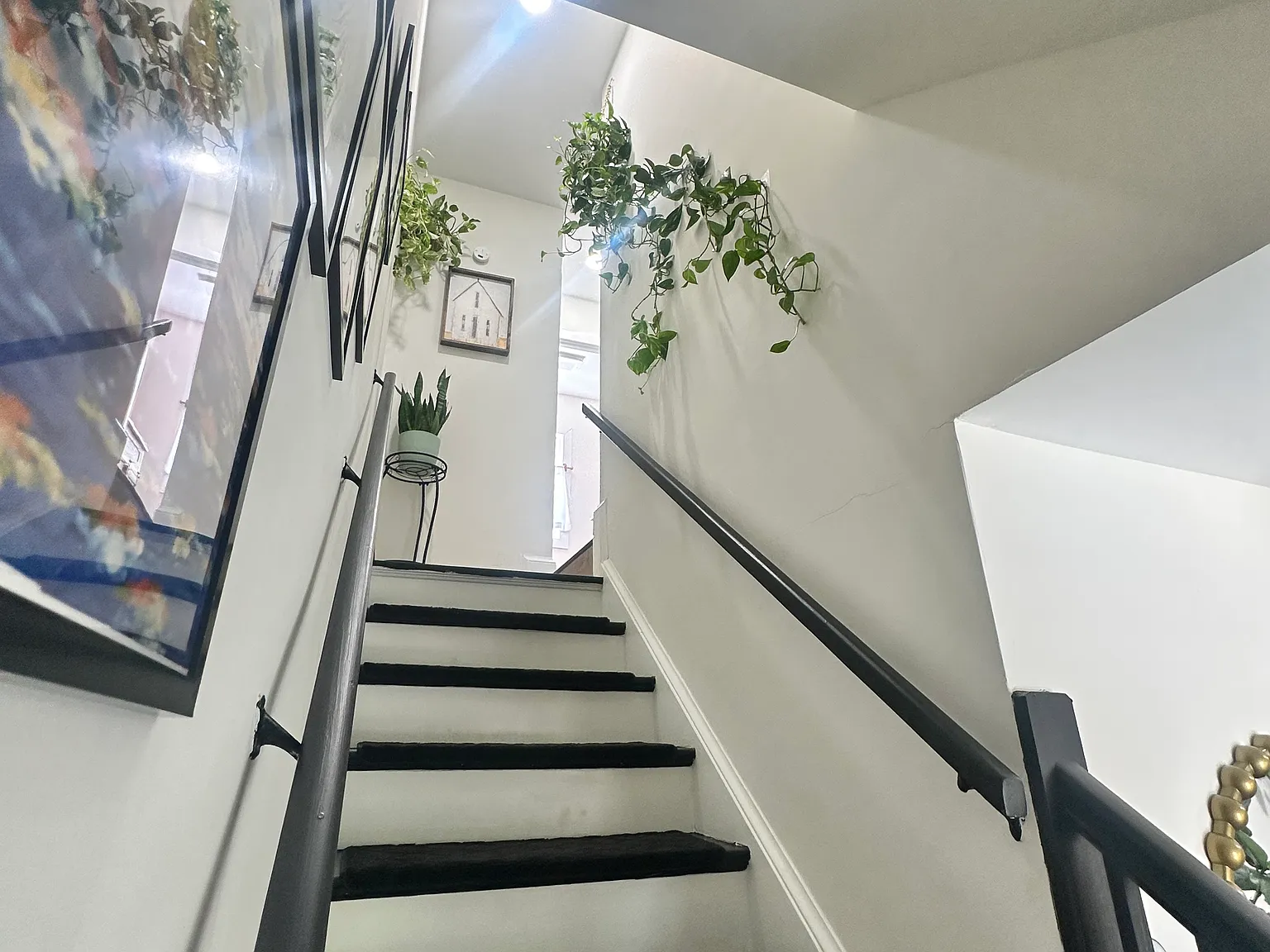 4 bed, 2.5 bath, 1800 sqft, $1,490 — Photo 3
