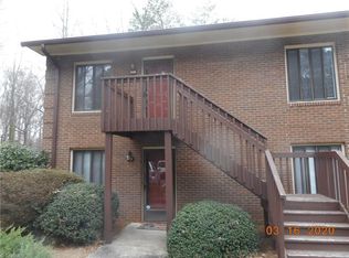 230 Ridge Forest Ct, Winston Salem, NC 27104