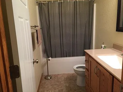 222 Highland Grove Dr — Photo 6