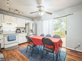 15198 Wentwood Ln, Woodbridge, VA 22191