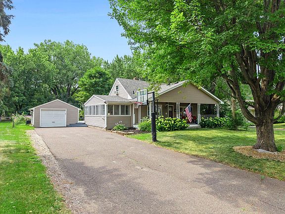 2nd image of 2106 Blomquist Ave